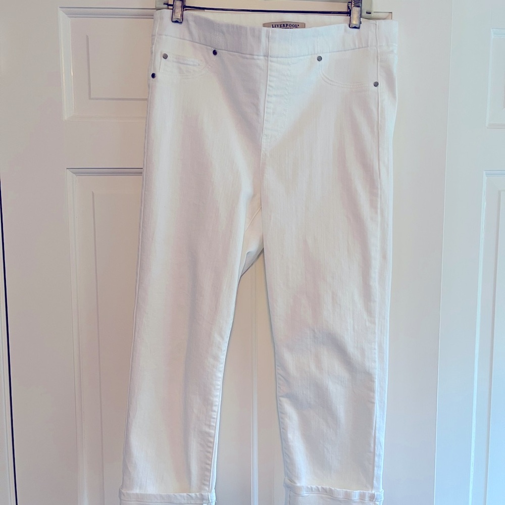 Liverpool white cropped jeans with cuffs.